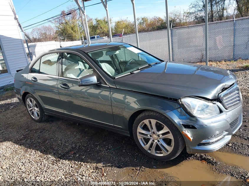 2012 MERCEDES-BENZ C 300 VIN: WDDGF8BBXCR212081