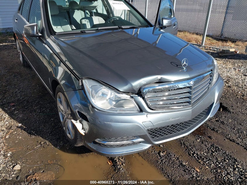 2012 MERCEDES-BENZ C 300 VIN: WDDGF8BBXCR212081