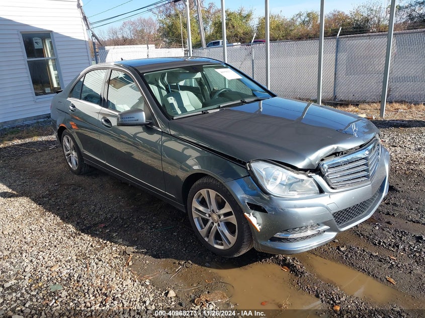 2012 MERCEDES-BENZ C 300 VIN: WDDGF8BBXCR212081