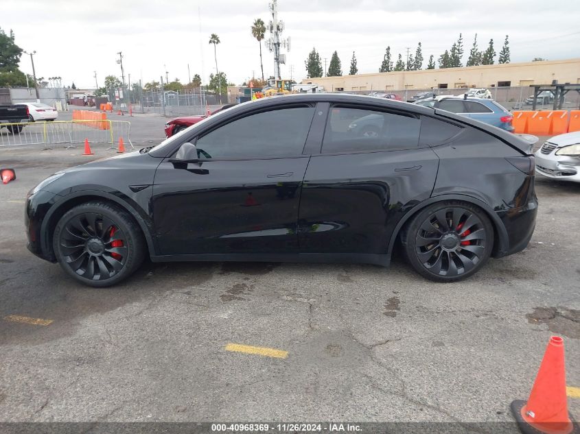 2022 Tesla Model Y Performance Dual Motor All-Wheel Drive VIN: 7SAYGDEF6NF453649 Lot: 40968369