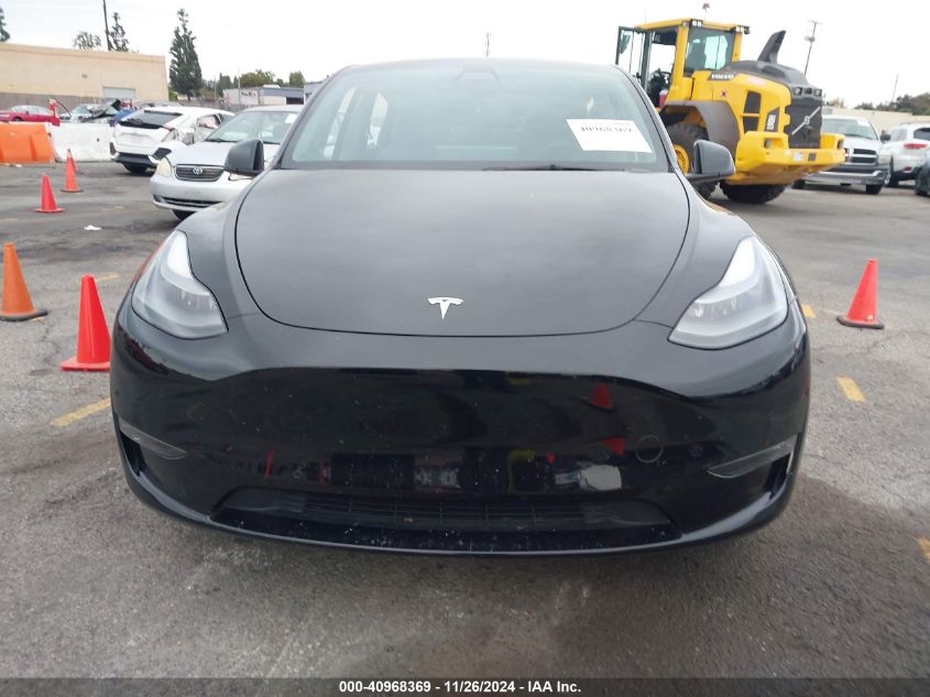 2022 Tesla Model Y Performance Dual Motor All-Wheel Drive VIN: 7SAYGDEF6NF453649 Lot: 40968369