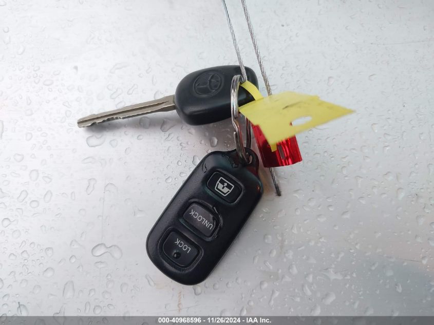 2006 Toyota 4Runner Limited V8 VIN: JTEBT17RX68032213 Lot: 40968596