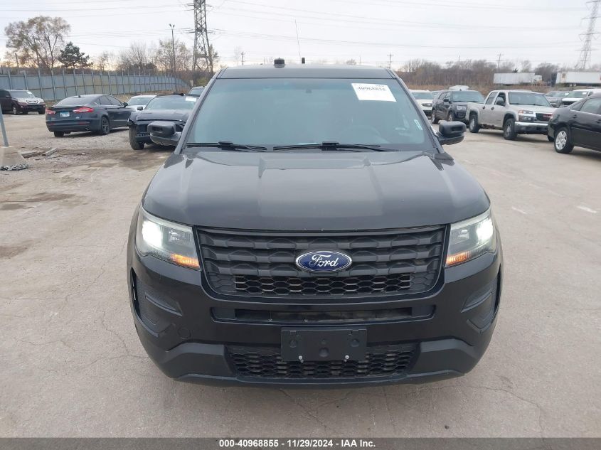 VIN 1FM5K8AR9HGA37137 2017 Ford Utility Police Inte... no.12