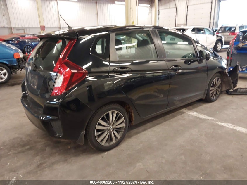 2015 HONDA FIT VIN: 3HGGK5H82FM701999