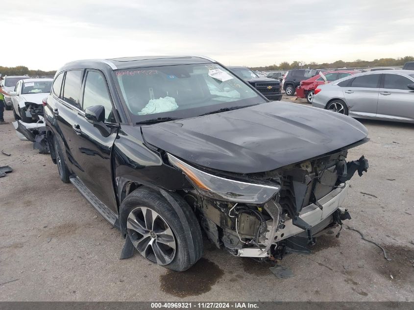 VIN 5TDGZRBH8MS127237 2021 Toyota Highlander, Xle no.1