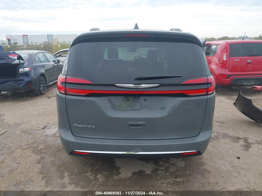2022 CHRYSLER PACIFICA TOURING L - 2C4RC1BG8NR132239