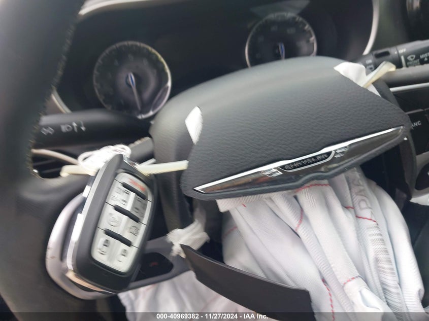 2022 CHRYSLER PACIFICA TOURING L - 2C4RC1BG8NR132239