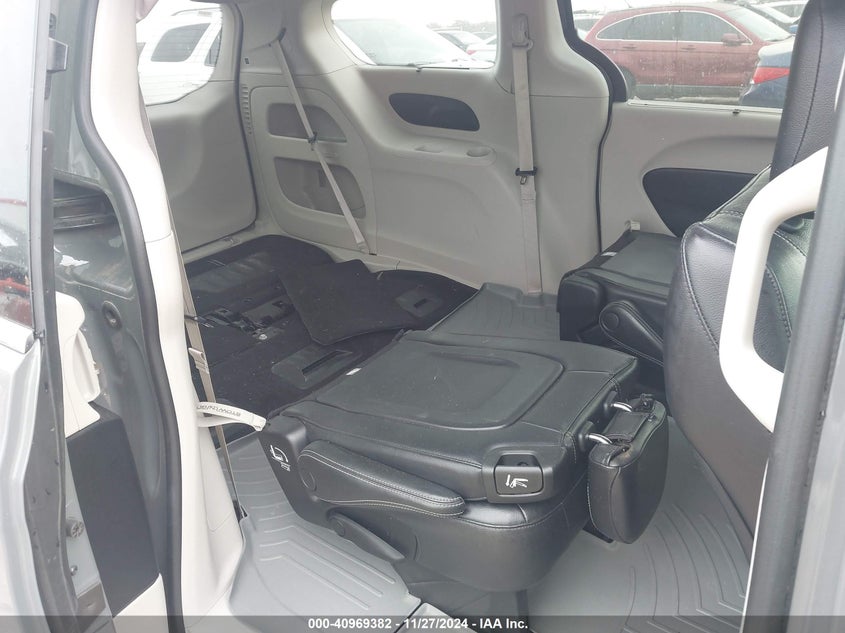 2022 CHRYSLER PACIFICA TOURING L - 2C4RC1BG8NR132239