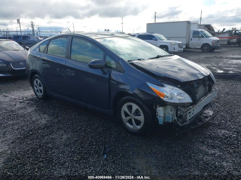 2013 Toyota Prius, Three