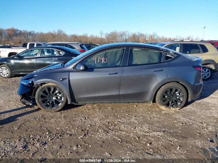 VIN 7SAYGDEE9PA208674 2023 Tesla Model Y, Awd/Long... no.14