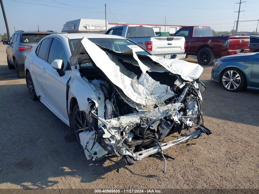 TOYOTA CAMRY SE AWD 2023