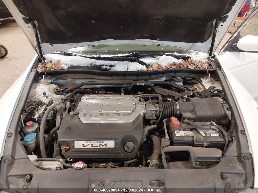2010 HONDA ACCORD VIN: 1HGCP3F8XAA000835