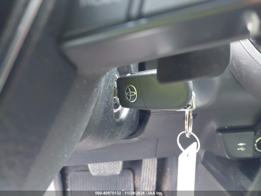 2018 TOYOTA CAMRY VIN: 4T1B11HK5JU151214