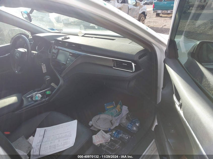 2018 TOYOTA CAMRY VIN: 4T1B11HK5JU151214