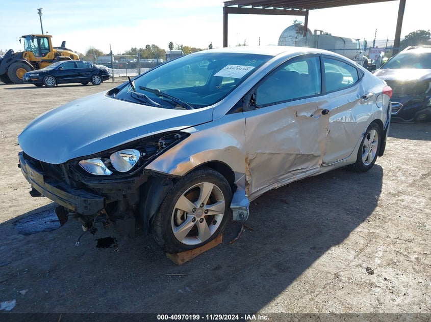 2013 HYUNDAI ELANTRA VIN: KMHDH4AE8DU541755