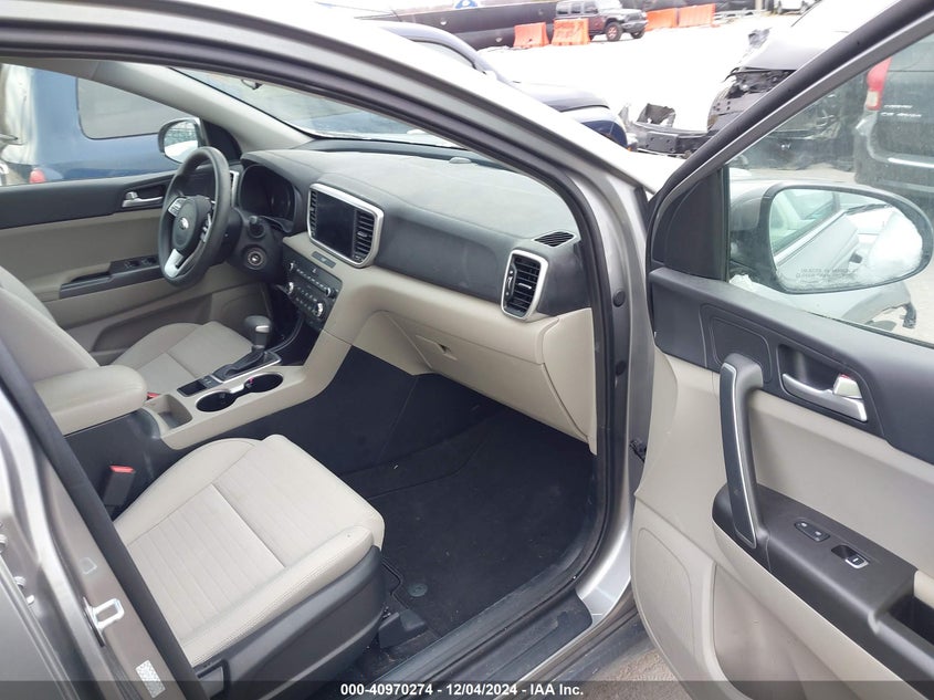 VIN KNDPMCAC2M7920237 2021 KIA SPORTAGE LX