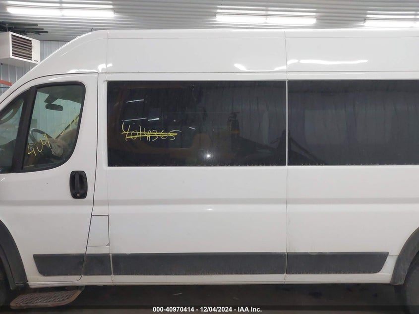 2019 Ram Promaster 2500 Window Van High Roof 159 Wb VIN: 3C6TRVPG8KE531371 Lot: 40970414