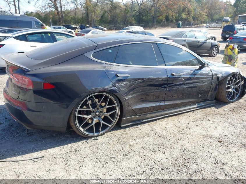 2015 Tesla Model S 85D/P85D VIN: 5YJSA4H47FF083005 Lot: 40970624