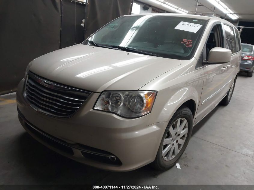 VIN 2C4RC1BGXER269618 2014 Chrysler Town and Countr... no.2