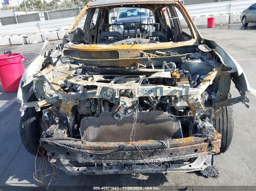 2016 NISSAN ROGUE SV - KNMAT2MT7GP716410