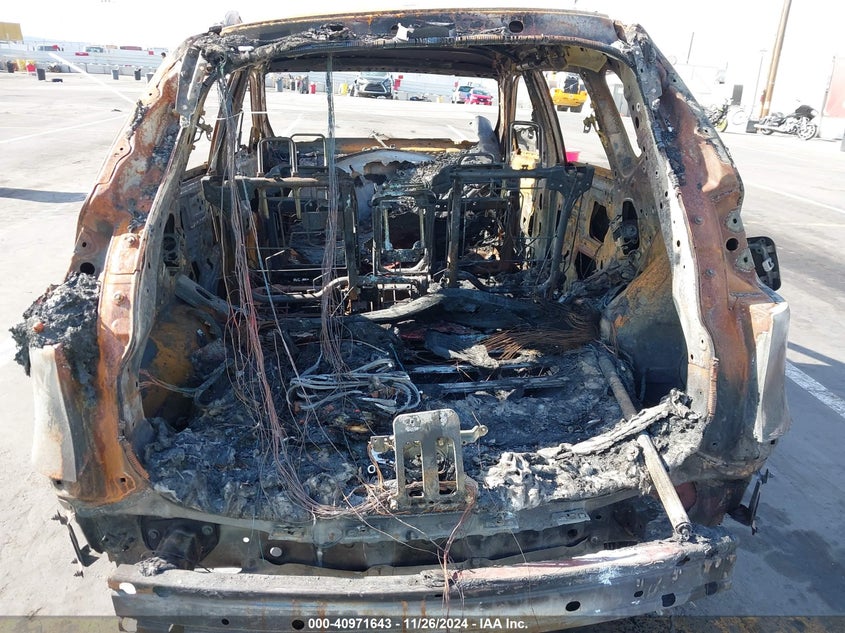 2016 NISSAN ROGUE SV - KNMAT2MT7GP716410