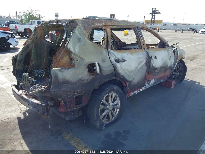 2016 NISSAN ROGUE SV - KNMAT2MT7GP716410
