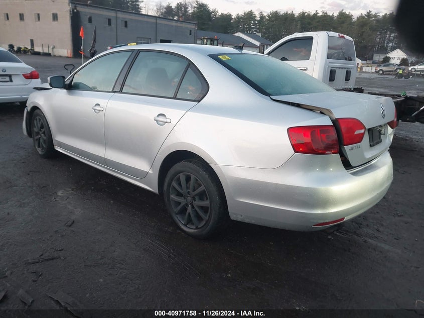 2011 VOLKSWAGEN JETTA VIN: 3VWDZ7AJ7BM107258
