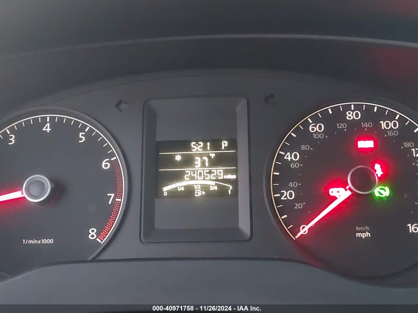 2011 VOLKSWAGEN JETTA VIN: 3VWDZ7AJ7BM107258
