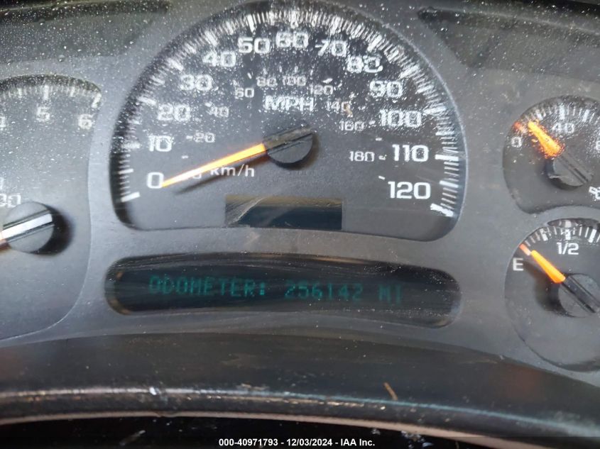 2003 Chevrolet Tahoe Z71 VIN: 1GNEK13Z73R213180 Lot: 40971793