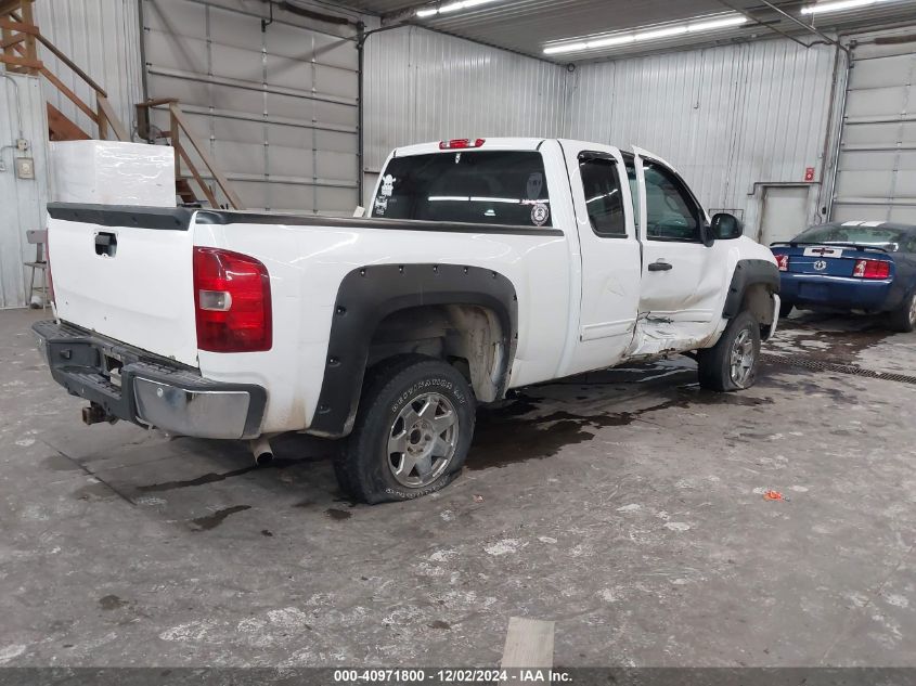 VIN 1GCRKSE75DZ256056 2013 CHEVROLET SILVERADO 1500 no.4