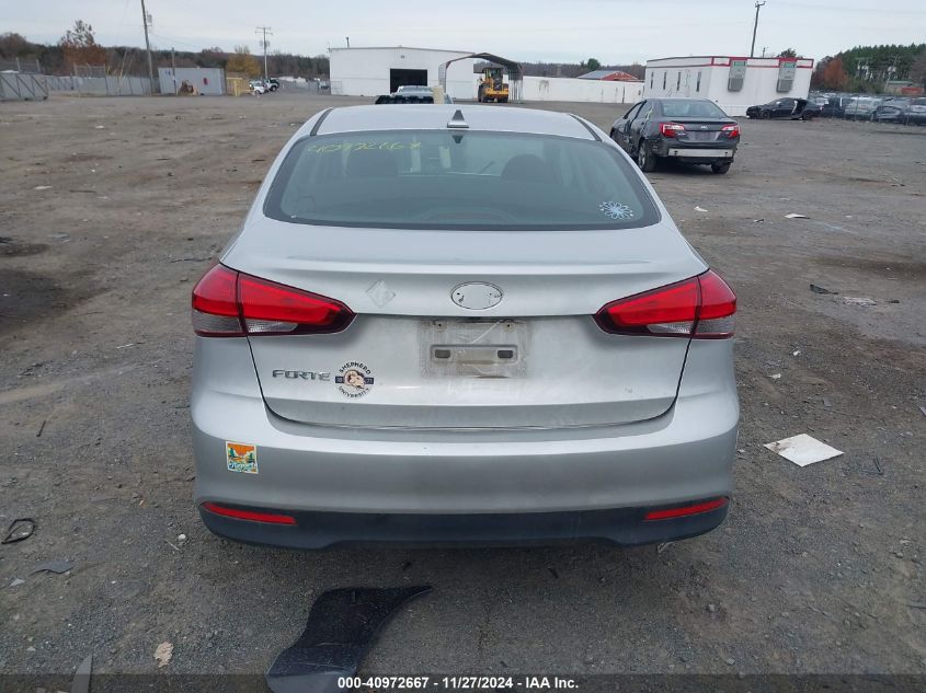 VIN 3KPFL4A75JE239959 2018 KIA Forte, LX no.16