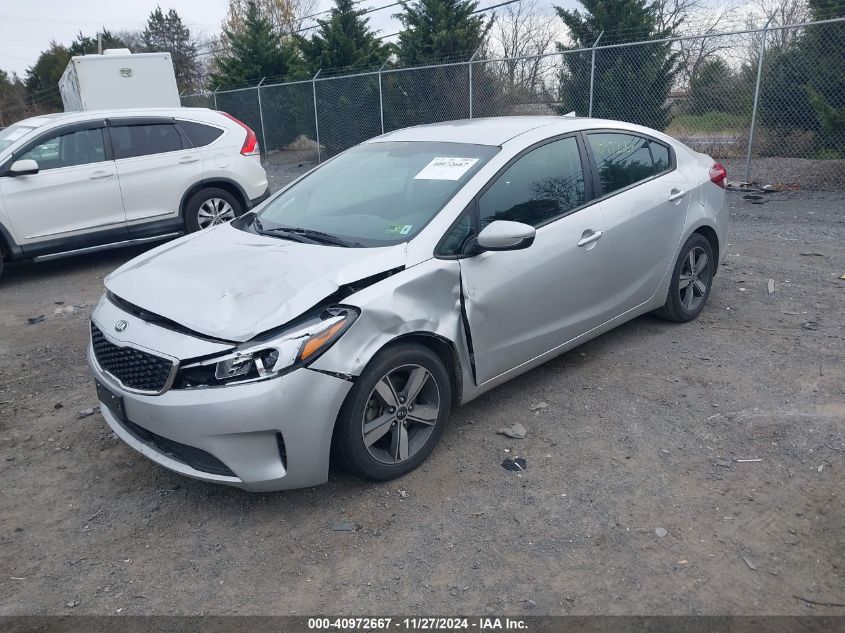 VIN 3KPFL4A75JE239959 2018 KIA Forte, LX no.2