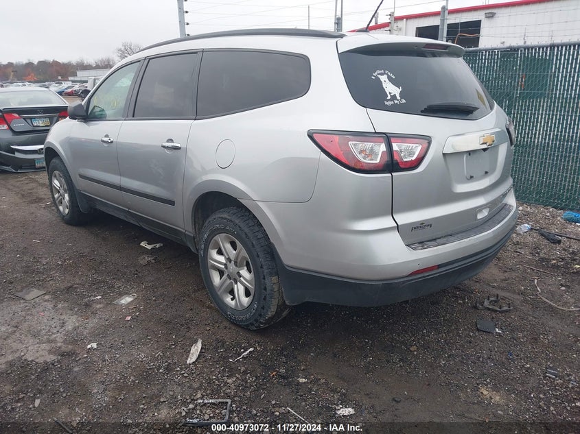 Image 3 of 2014 Chevrolet Traverse  salvage vehicle - Lot #40973072 at IAAI