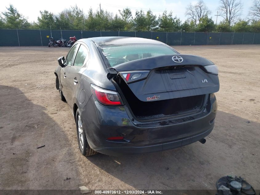 VIN 3MYDLBZV7GY127171 2016 Scion IA no.3