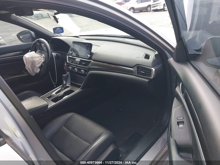 2018 HONDA ACCORD VIN: 1HGCV1F36JA209973