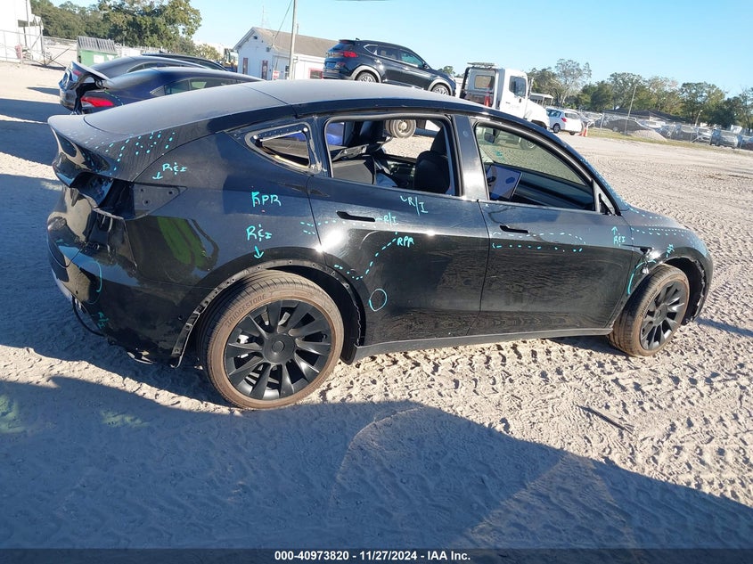 VIN 5YJYGDEEXMF304552 2021 TESLA MODEL Y LONG RANGE DUAL MOTOR ALL-WHEEL DRIVE