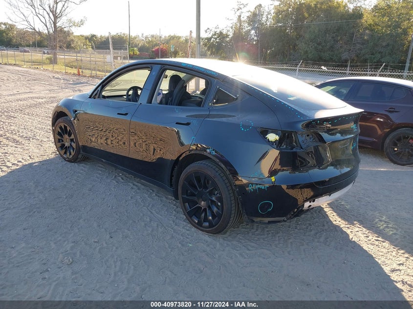 VIN 5YJYGDEEXMF304552 2021 TESLA MODEL Y LONG RANGE DUAL MOTOR ALL-WHEEL DRIVE