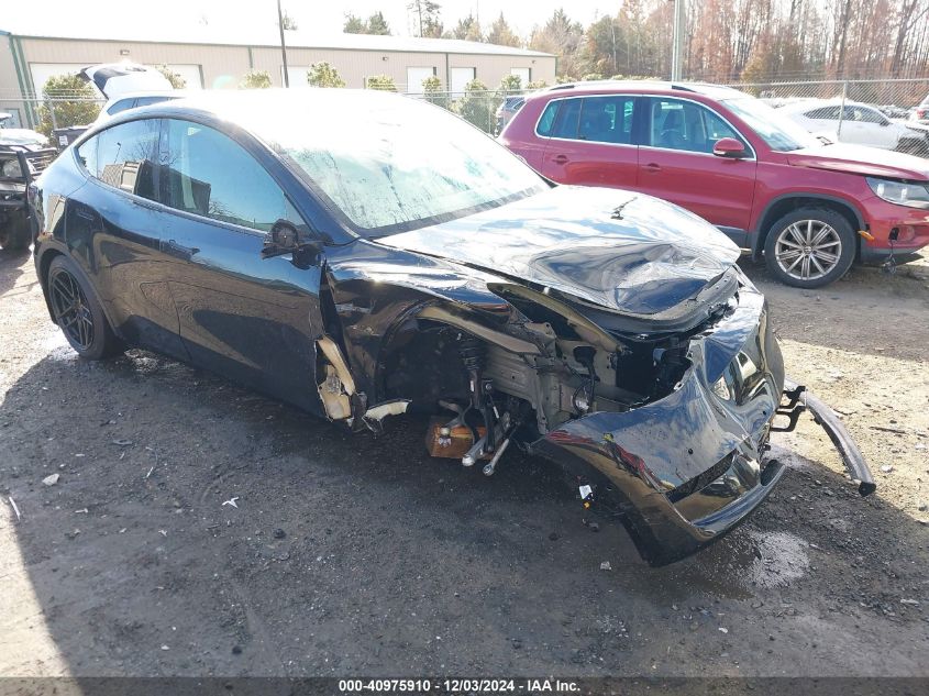 2022 Tesla Model Y Long Range Dual Motor All-Wheel Drive VIN: 7SAYGDEE9NA008200 Lot: 40975910