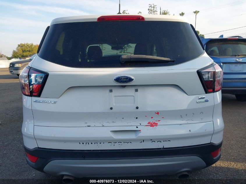 VIN 1FMCU9GD8HUC98666 2017 Ford Escape, SE no.17