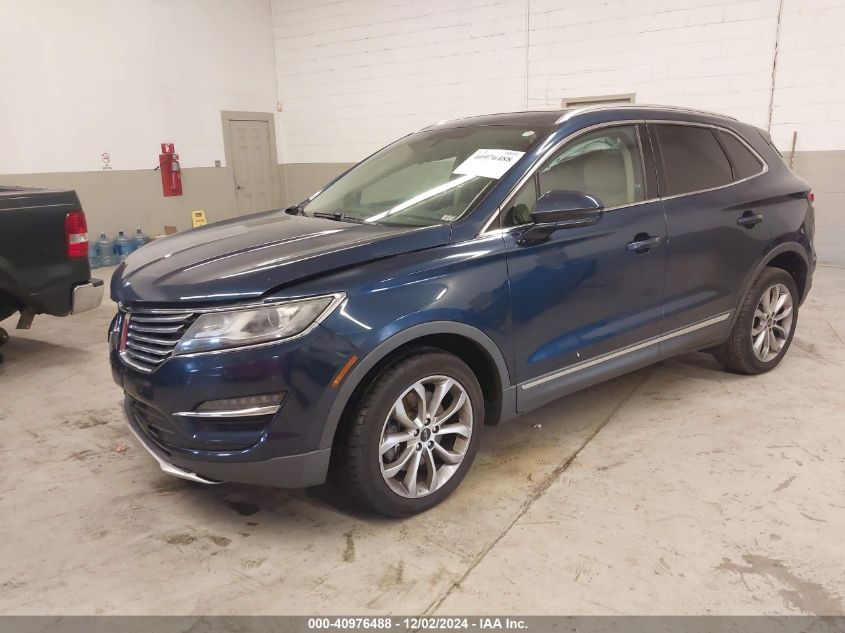 VIN 5LMCJ2D92GUJ00465 2016 LINCOLN MKC no.2