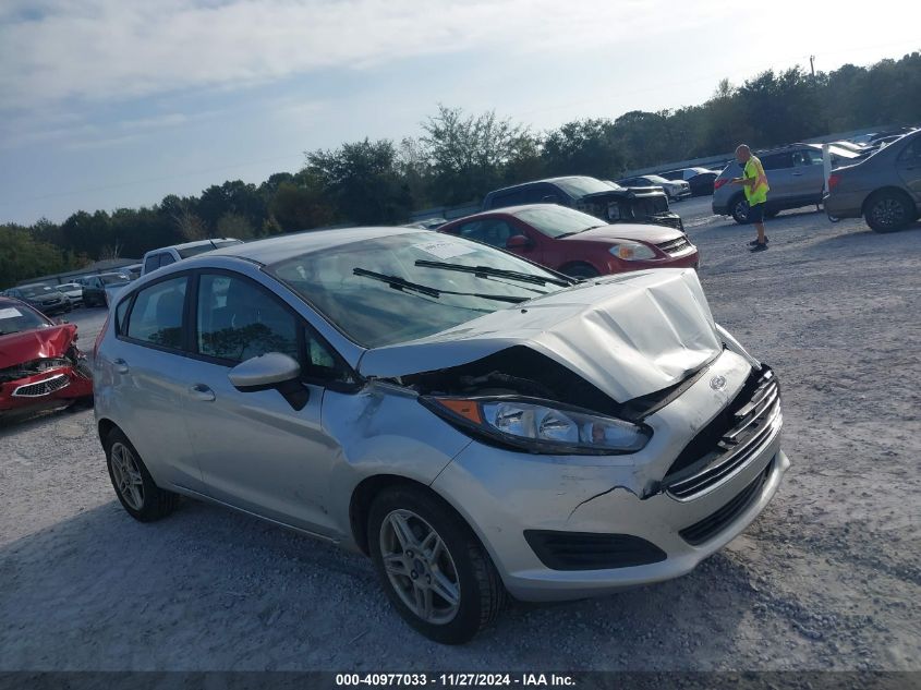 VIN 3FADP4EJXKM123784 2019 Ford Fiesta, SE no.1