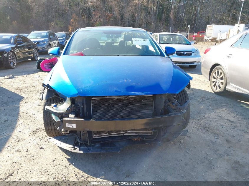 2018 HYUNDAI ELANTRA SEL - 5NPD84LF5JH217789