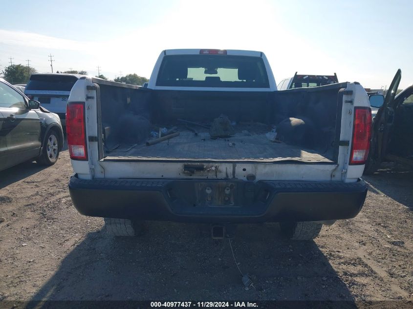 2018 Ram 2500 Tradesman 4X4 8' Box VIN: 3C6UR5HL1JG313775 Lot: 40977437