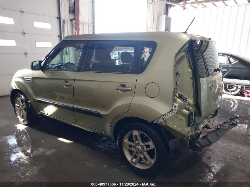 2011 Kia Soul + VIN: KNDJT2A23B7324142 Lot: 40977556