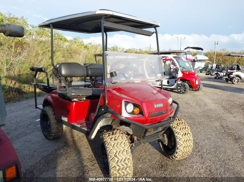 2017 EZ-GO GOLF CART