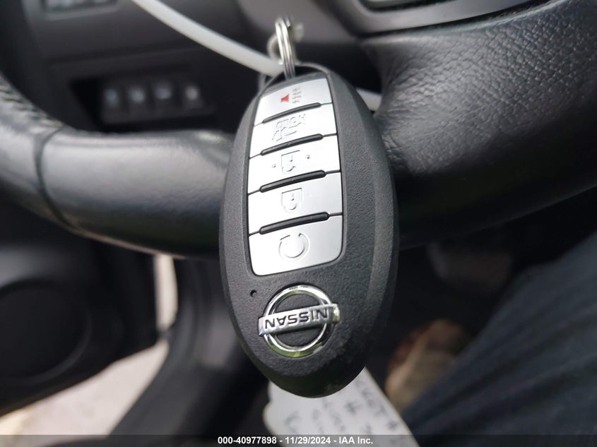 2019 NISSAN ROGUE SV - JN8AT2MV8KW390962