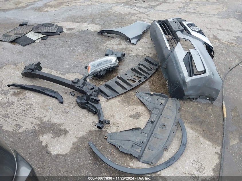 2019 NISSAN ROGUE SV - JN8AT2MV8KW390962