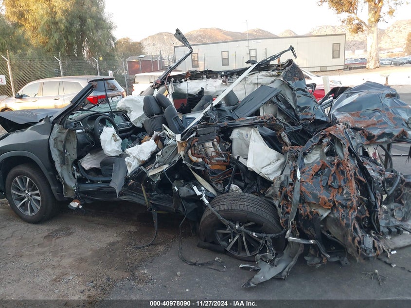 2018 TOYOTA HIGHLANDER SE/XLE - 5TDKZRFH8JS550383