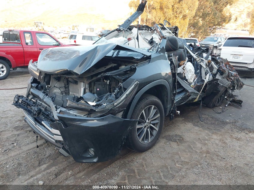 2018 TOYOTA HIGHLANDER SE/XLE - 5TDKZRFH8JS550383