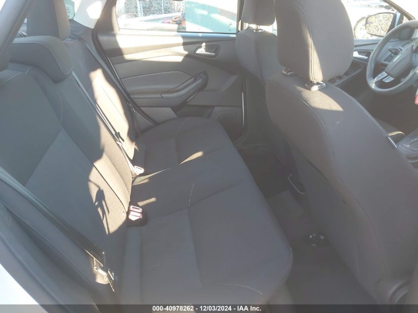 2015 FORD FOCUS SE - 1FADP3F22FL282677